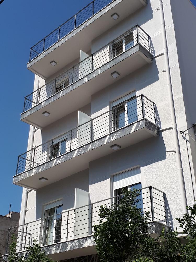 Dipson'S At Gazi Apartment เอเธนส์ ภายนอก รูปภาพ