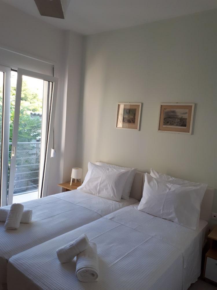 Dipson'S At Gazi Apartment เอเธนส์ ภายนอก รูปภาพ
