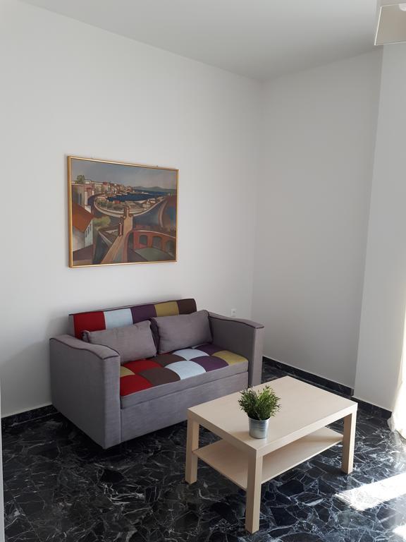 Dipson'S At Gazi Apartment เอเธนส์ ภายนอก รูปภาพ